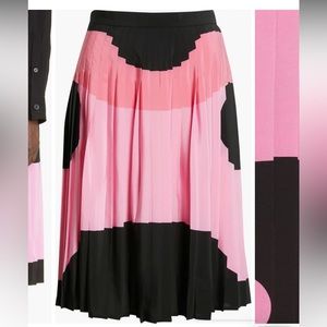 Burberry Blob Mulberry Pleated Skirt